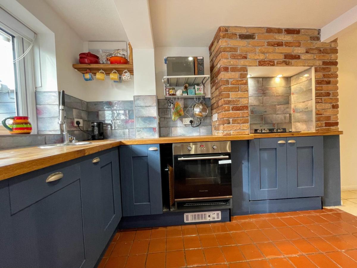 Hastings Old Town Tackleway Privileged Sea Views Whole House 3 Beds 外观 照片